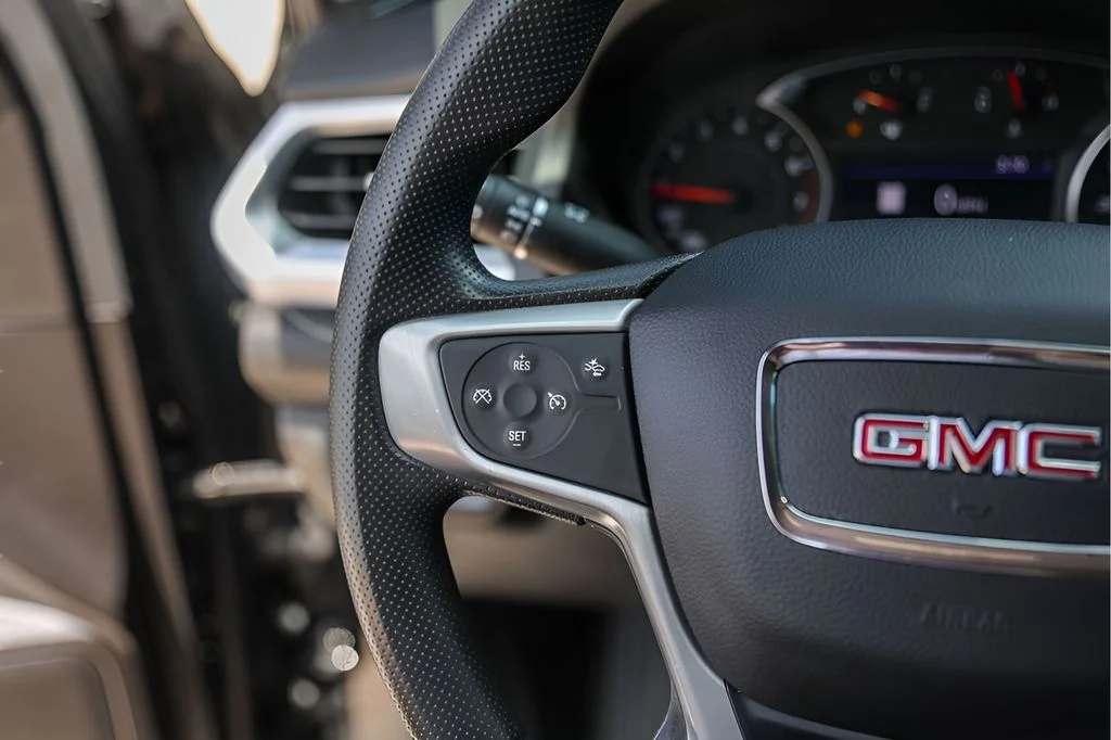 Used 2023 Black GMC SLE image 17