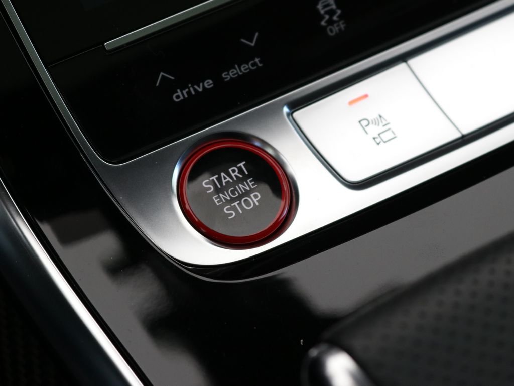 2023 Audi RS Q8 Base - Photo 54