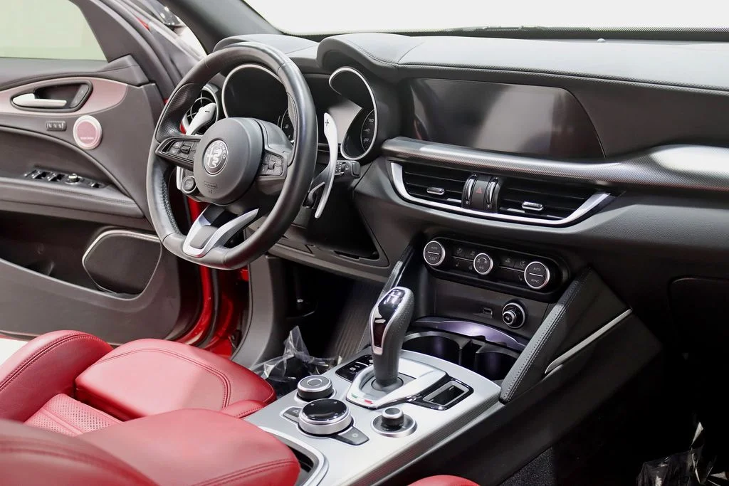 2023 Alfa Romeo Stelvio Veloce