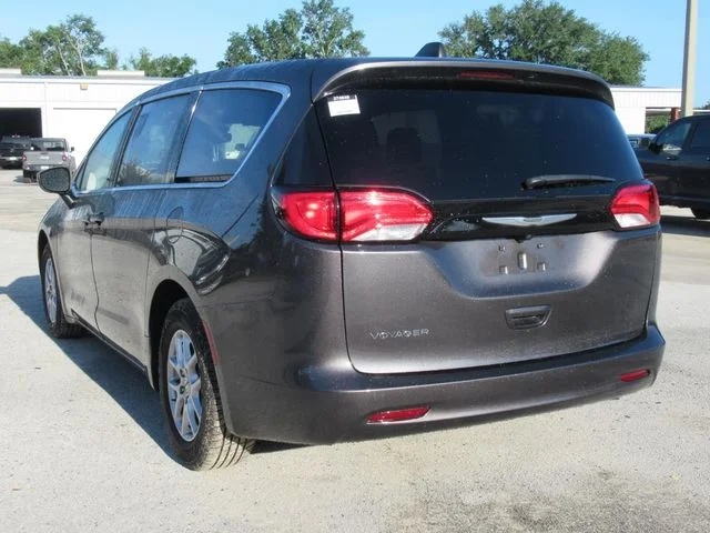 Certified Used 2023 Gray Chrysler LX image 3