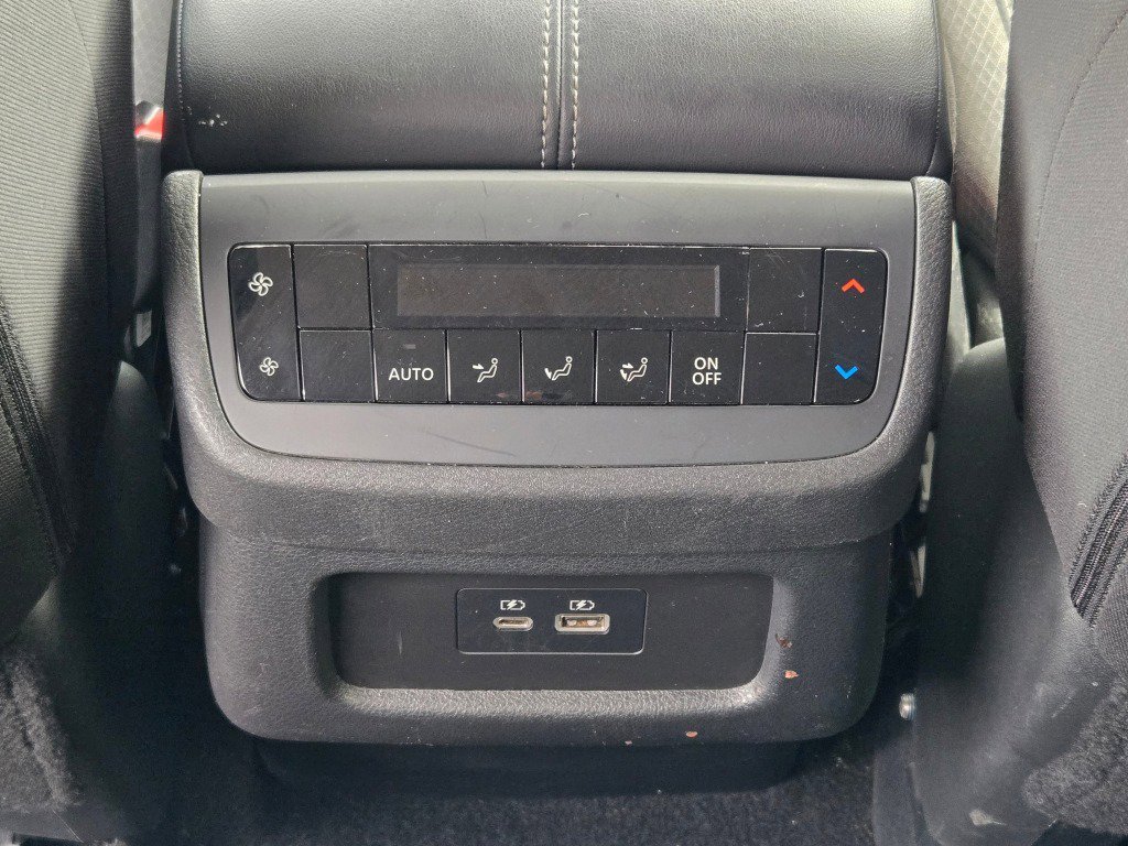 2025 Nissan Pathfinder SV - Photo 20