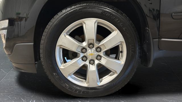Used 2017 Mosaic Black Metallic Chevrolet LT image 32