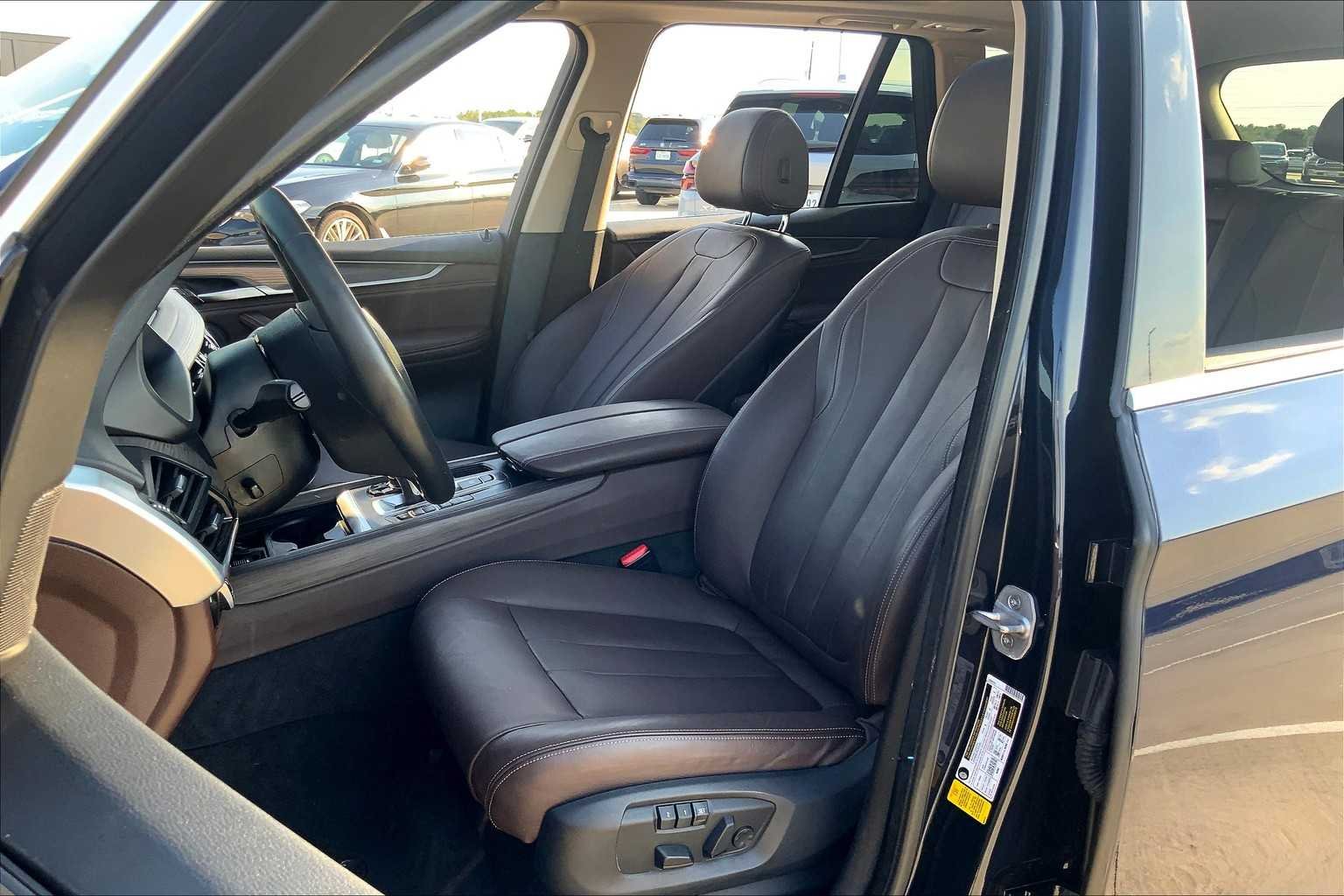 Used 2016 Imperial Blue Metallic BMW sDrive35i image 7