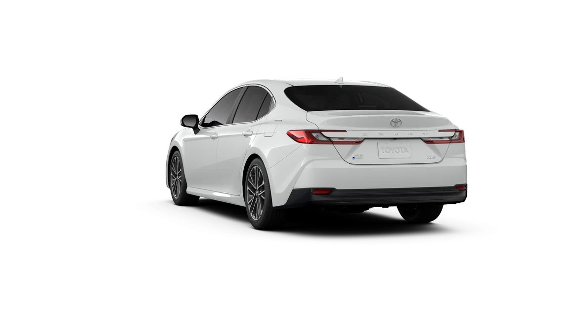 New 2026 Wind Chill Pearl Toyota XLE image 4