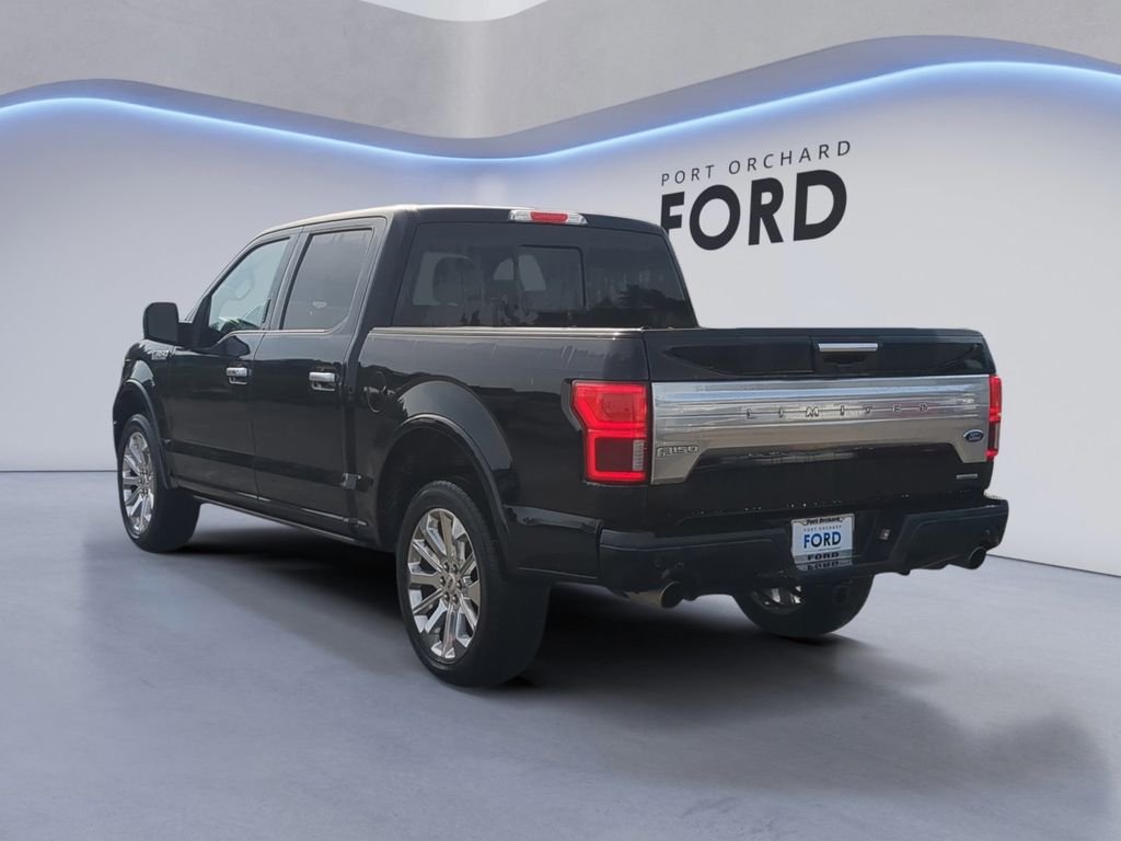 Used 2019  Ford Limited image 5