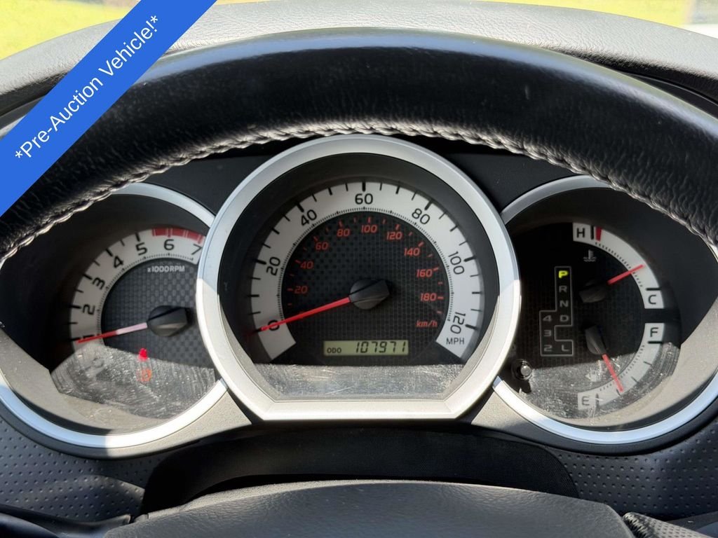 Used 2012 White Toyota Base image 10