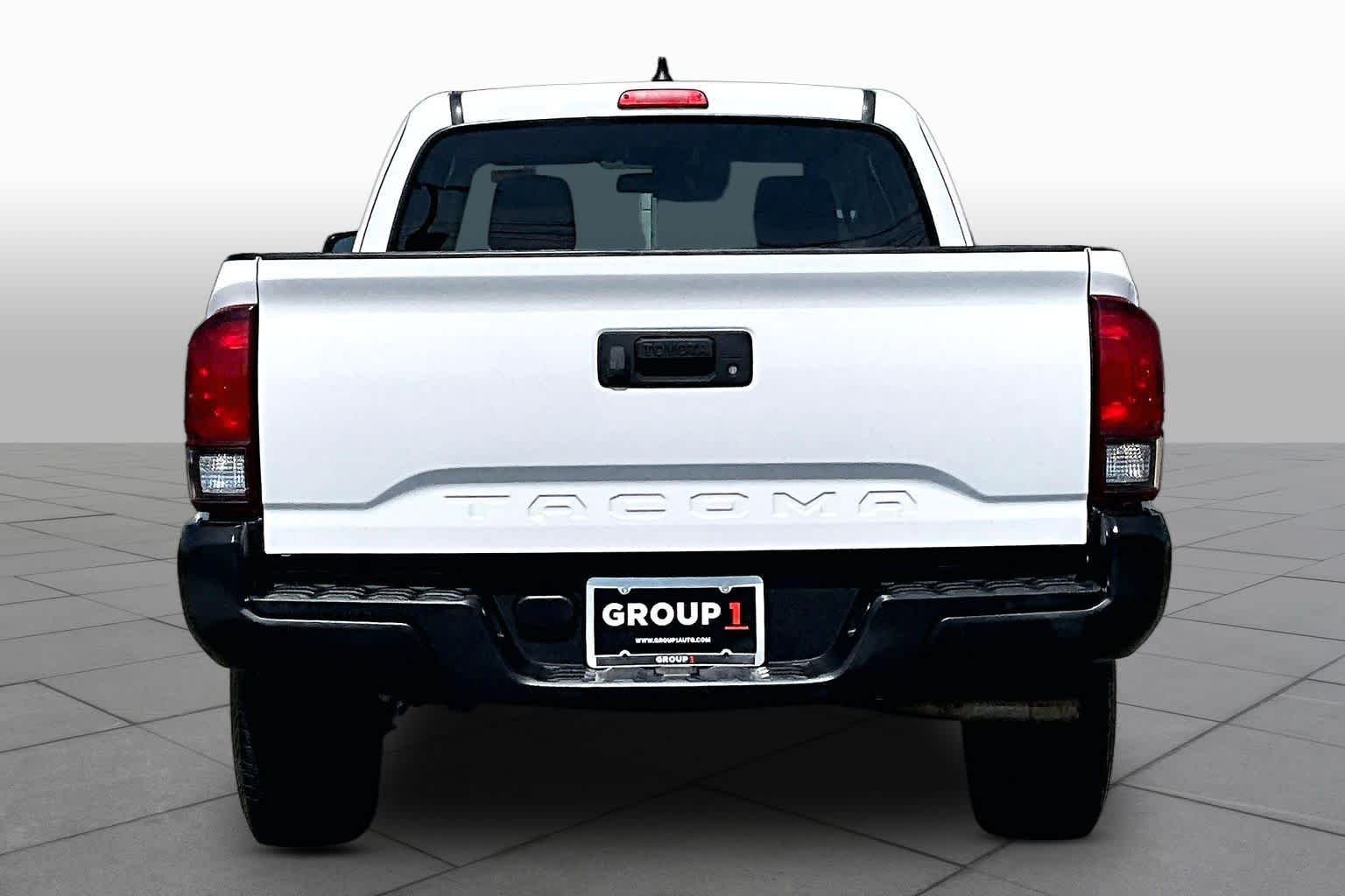 Used 2020 Super White Toyota SR image 5