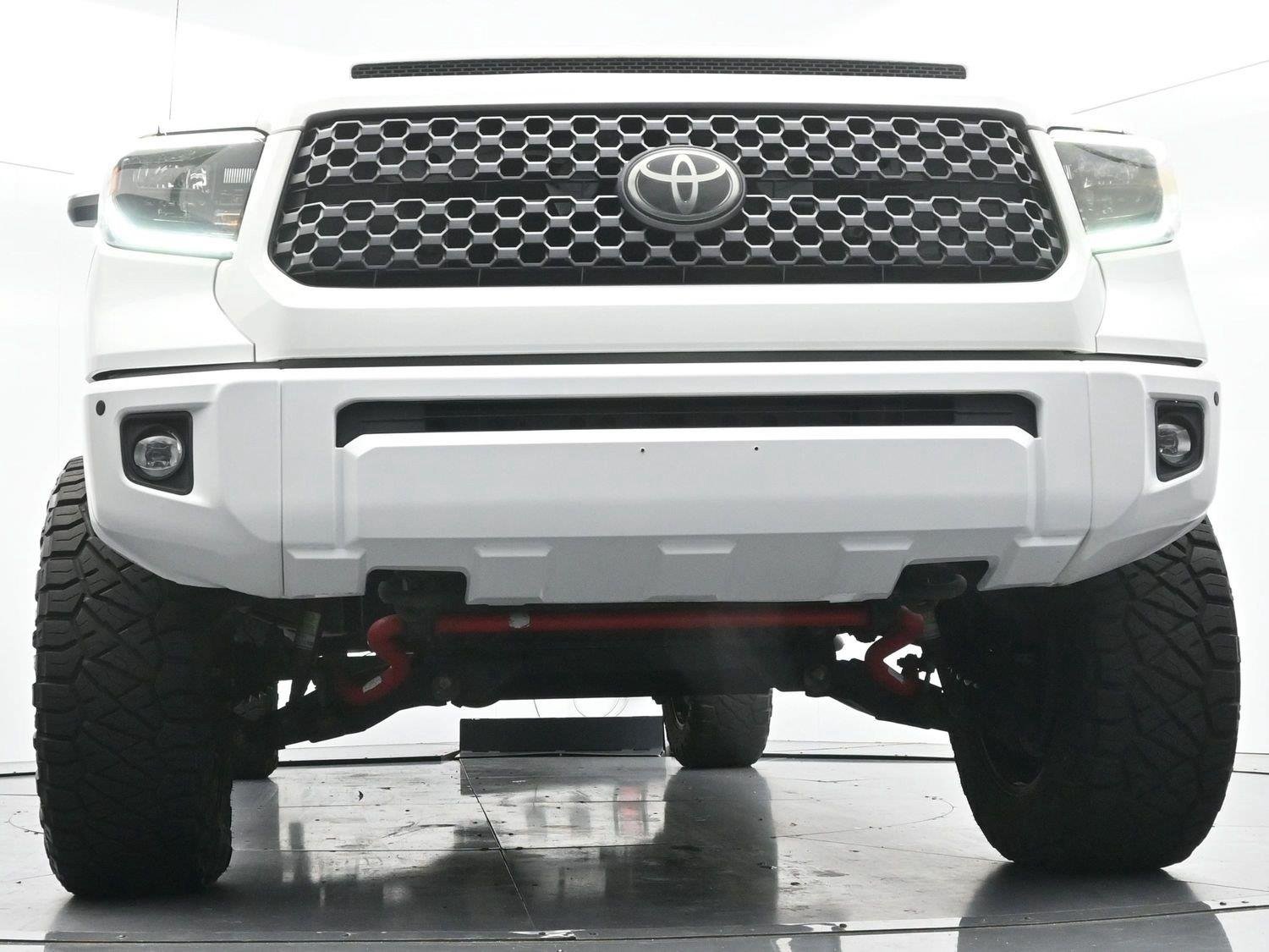 Used 2019 Super White Toyota SR5 image 40