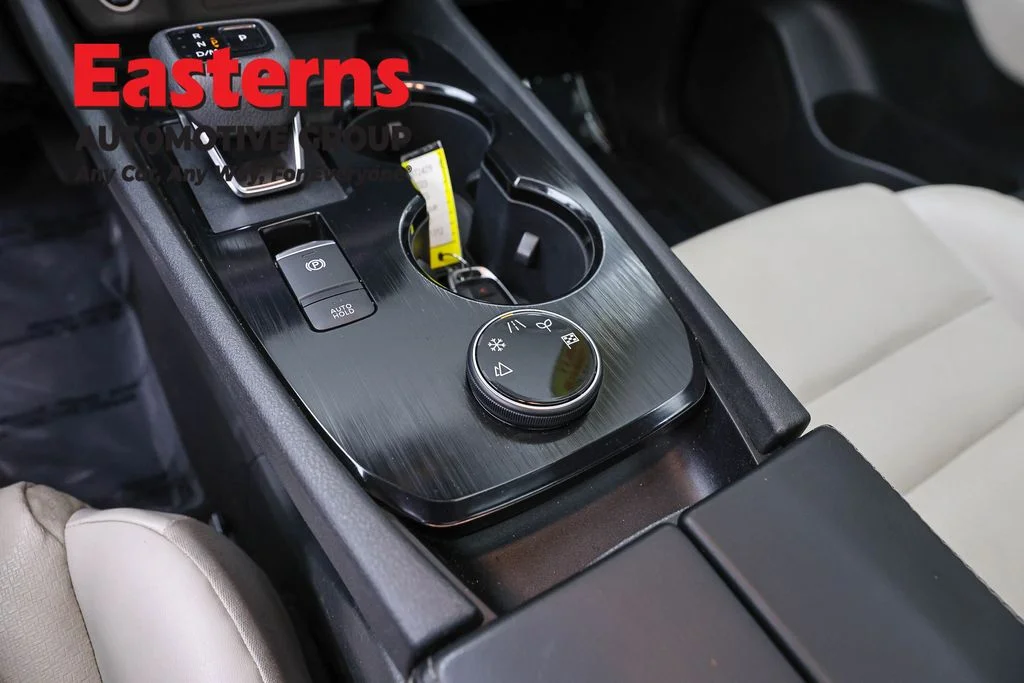 Used 2023 Red Nissan SV image 21