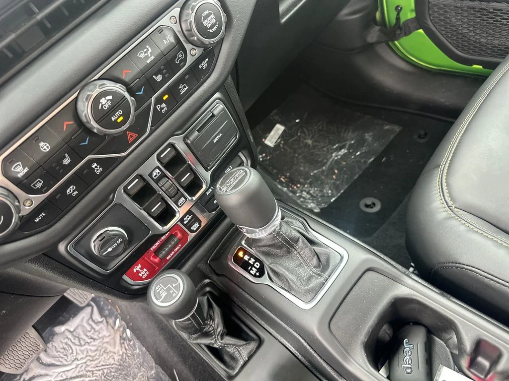 2025 Jeep Wrangler 4-Door Rubicon 392 Final Edition - Photo 22