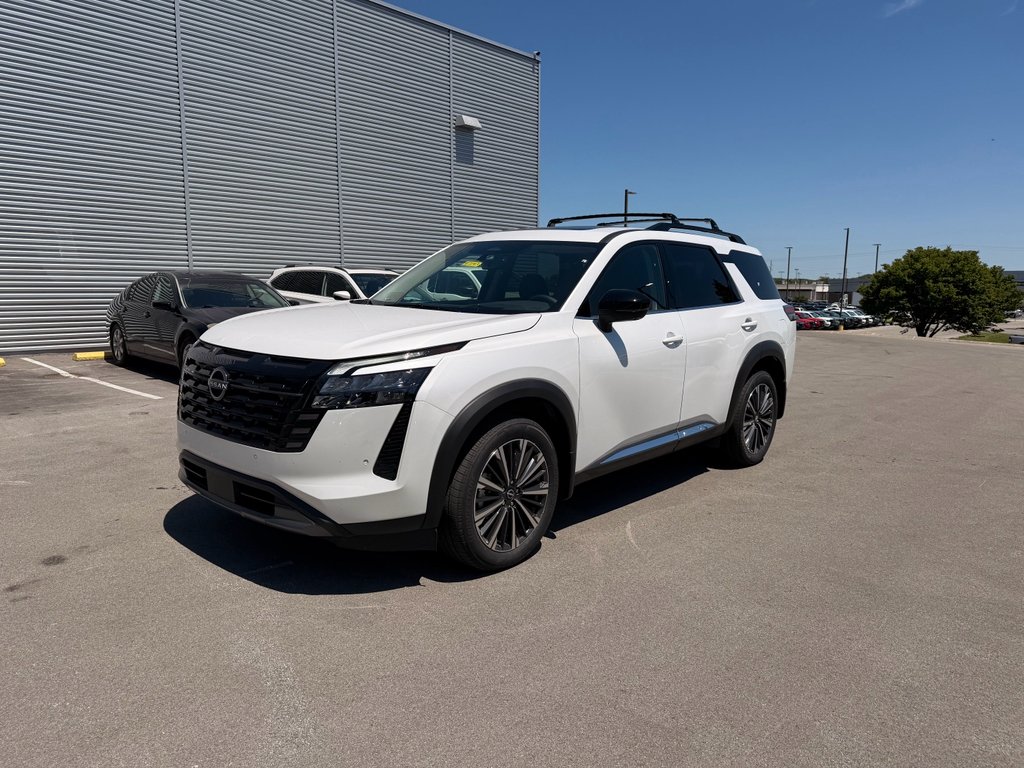 2026 Nissan Pathfinder Platinum 4WD's photo