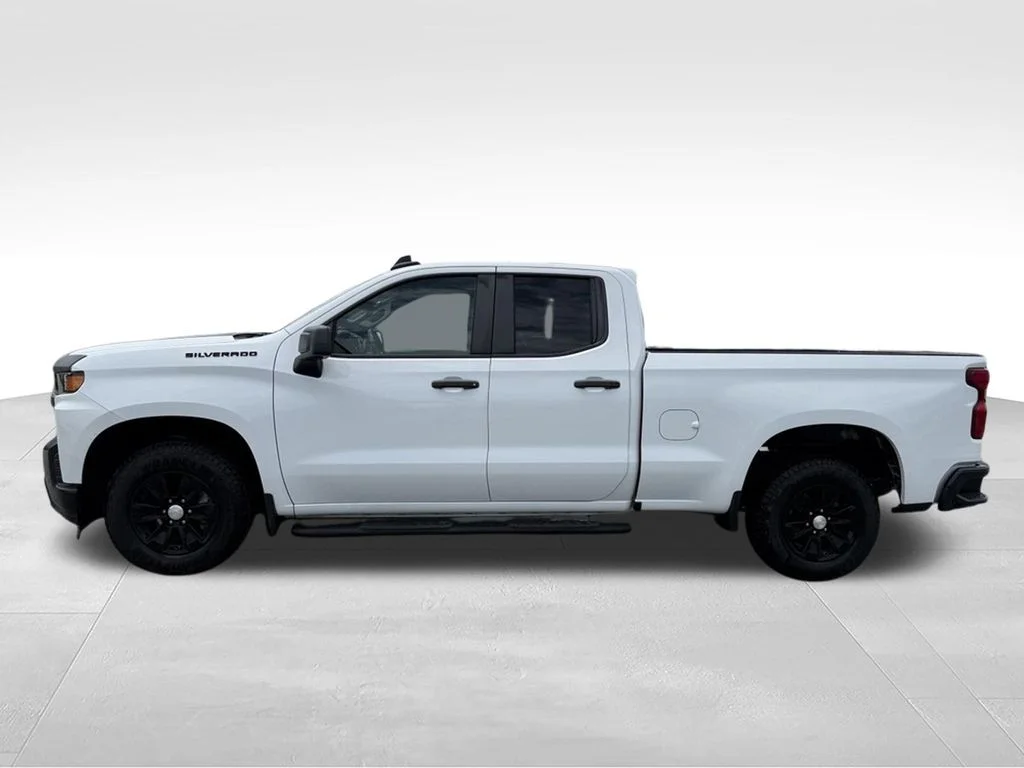 Used 2020 White Chevrolet WT image 2
