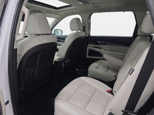 Used 2024 White Kia EX image 12
