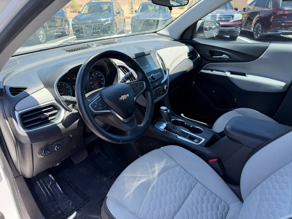 Used 2018 Iridescent Pearl Tricoat Chevrolet LT image 6