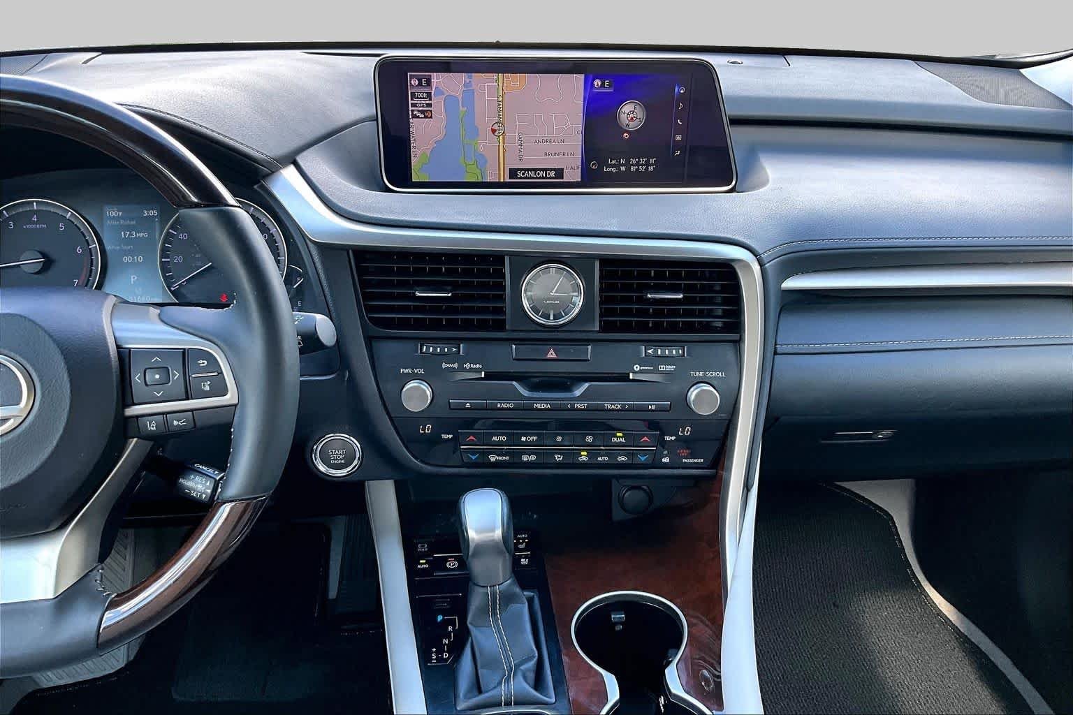 Used 2019 Eminent White Pearl Lexus  image 7