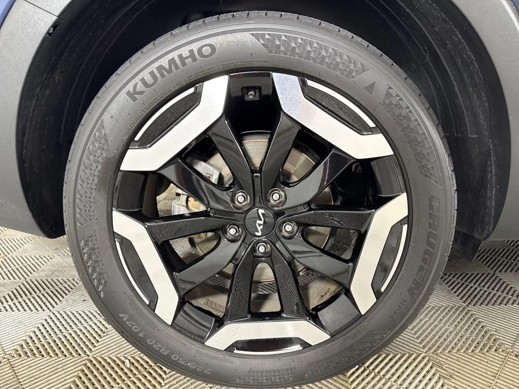 Certified Used 2024 Black Kia S image 12