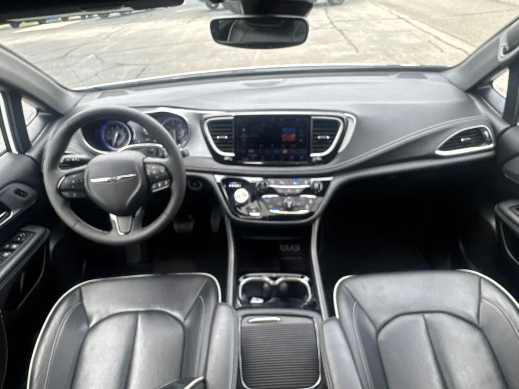 2025 Chrysler Pacifica Limited - Photo 27