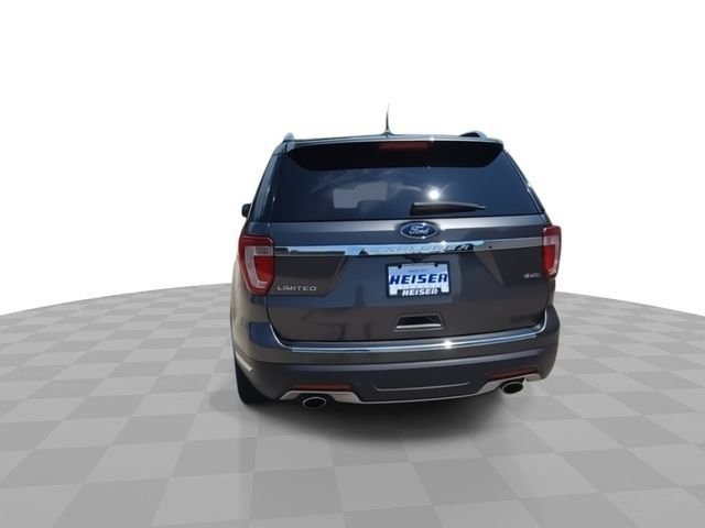 Used 2018 Gray Ford Limited image 7