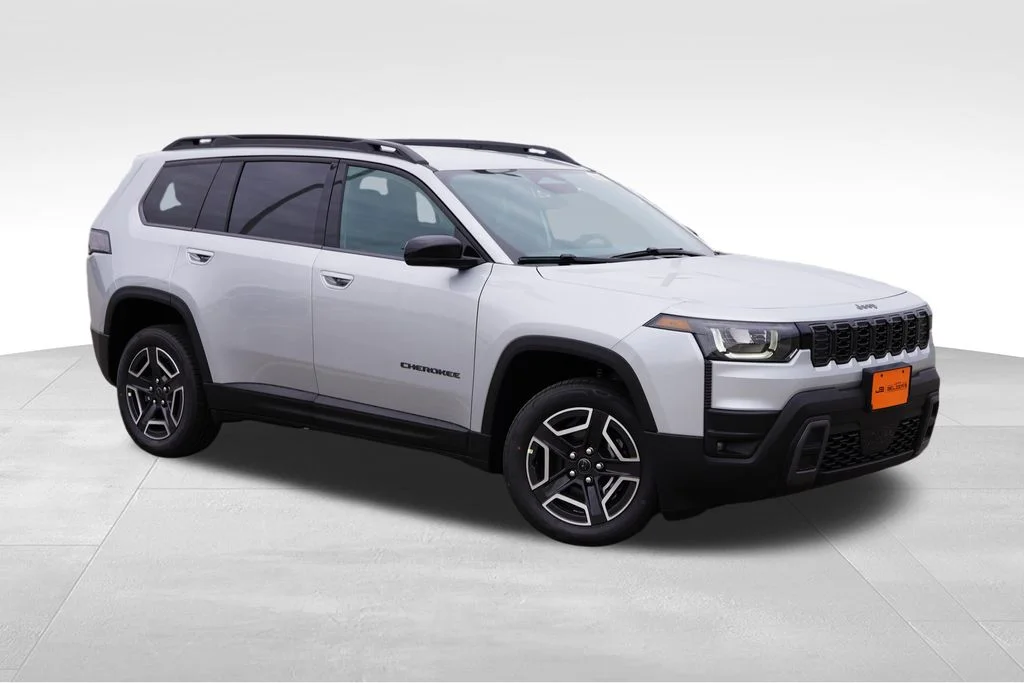 New 2026 Silver Zynith Clear-Coat Exterior Paint Jeep Limited image 1