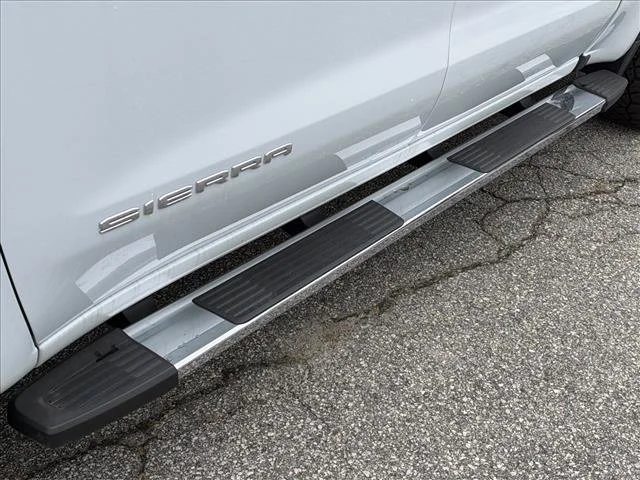 New 2026 Glacier White Tricoat GMC SLT image 18