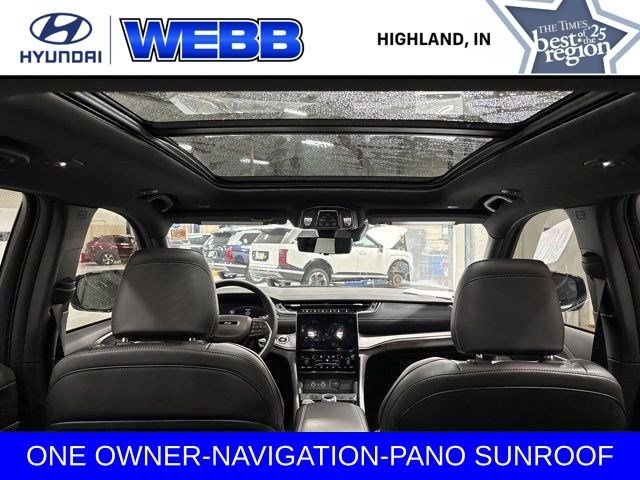 Used 2025 Silver Jeep Limited image 30