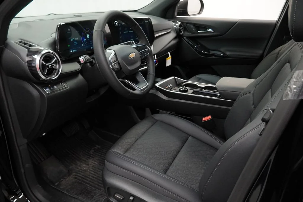 New 2026 Mosaic Black Metallic Chevrolet LT image 10