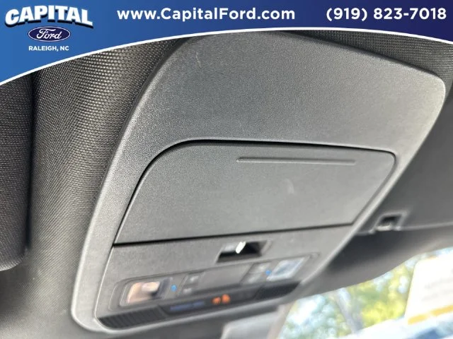 Used 2023 Blue Ford XLT image 32