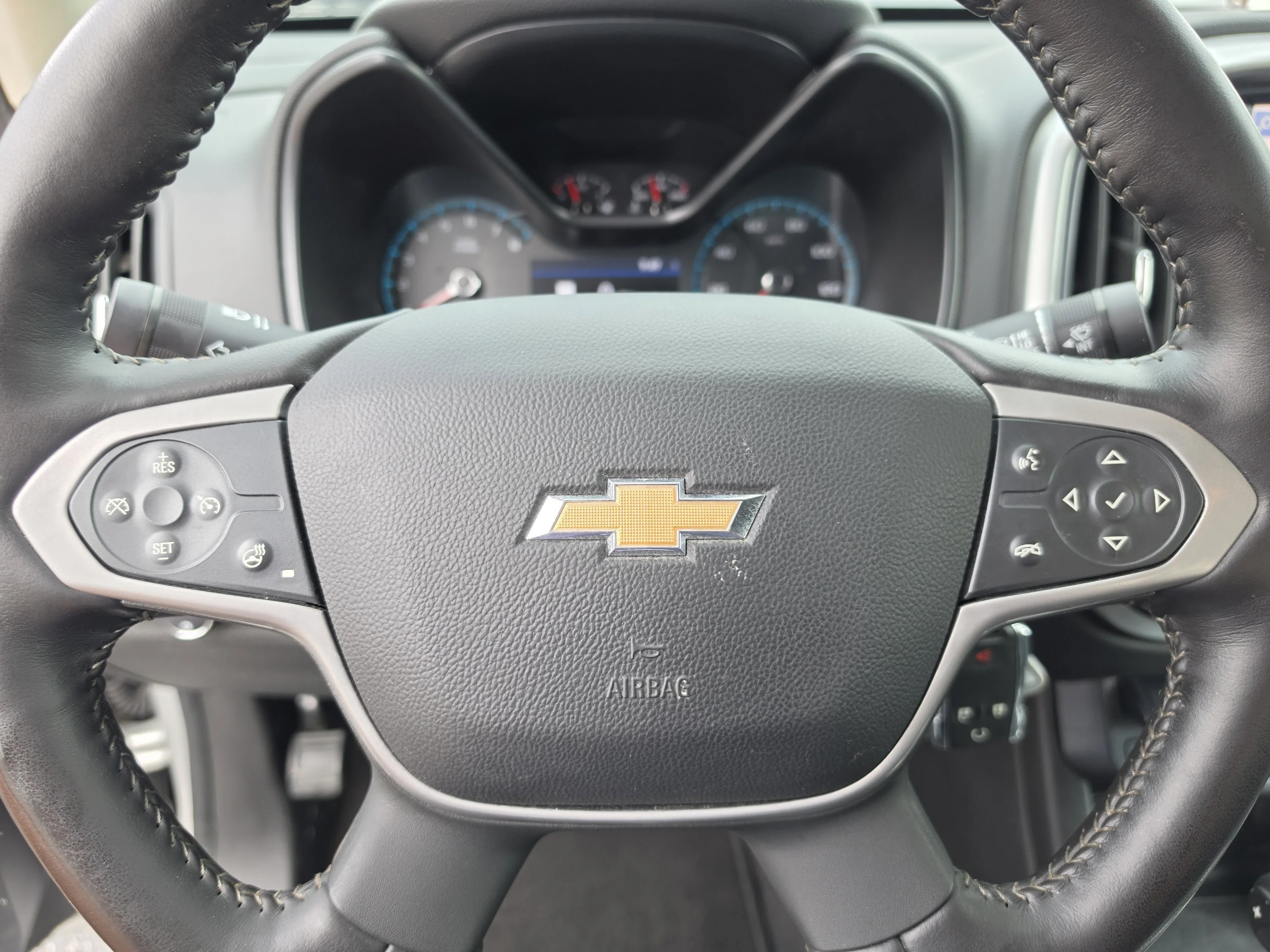 Used 2020 Silver Ice Metallic Chevrolet 4WD ZR2 image 33
