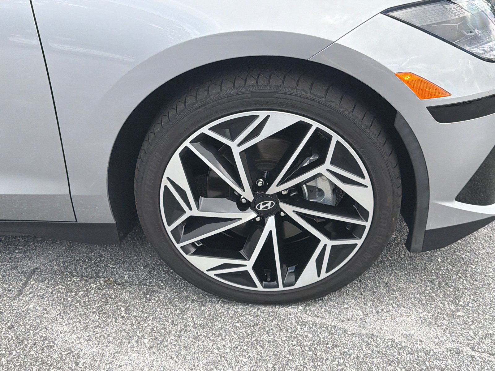 Certified Used 2024 Curated Silver Hyundai SEL image 12