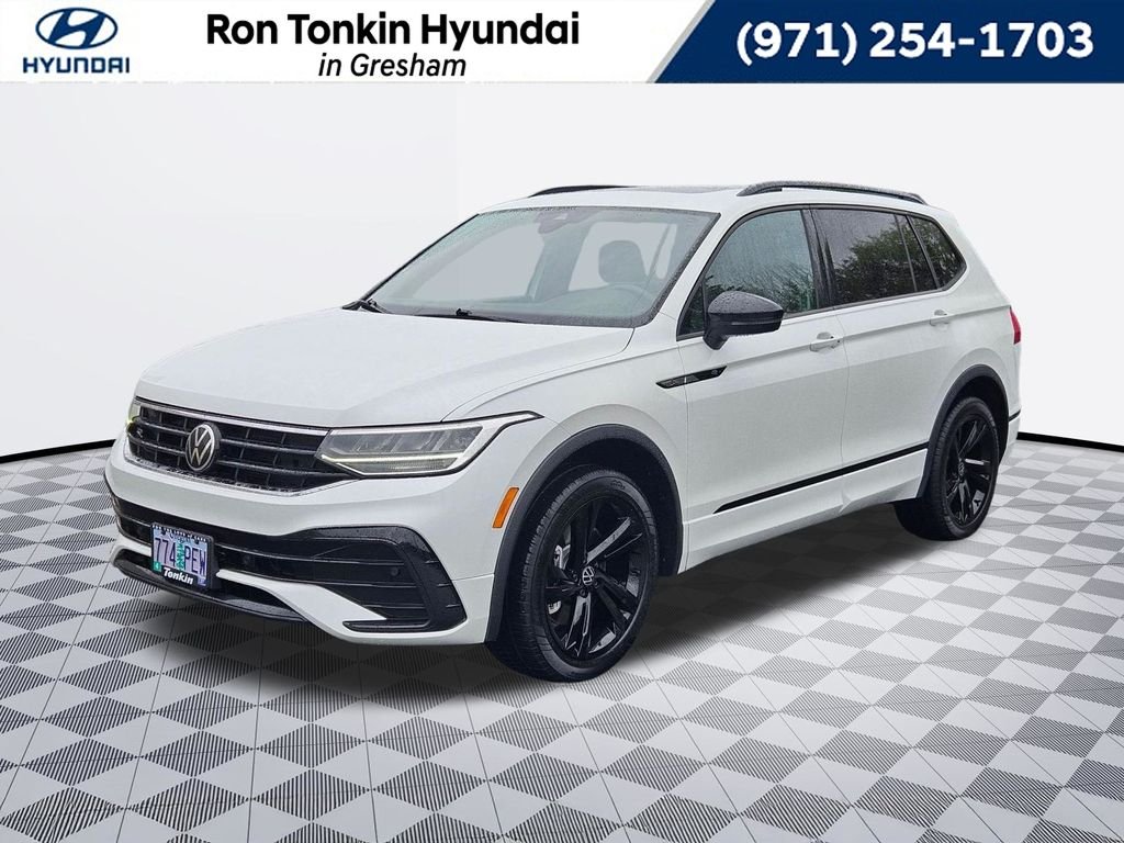 2023 Volkswagen Tiguan 2.0T SE R-Line Black 4Motion's photo