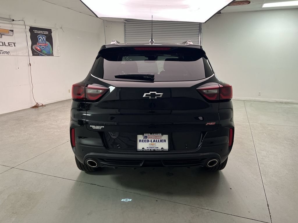 New 2026 Mosaic Black Metallic Chevrolet RS image 7