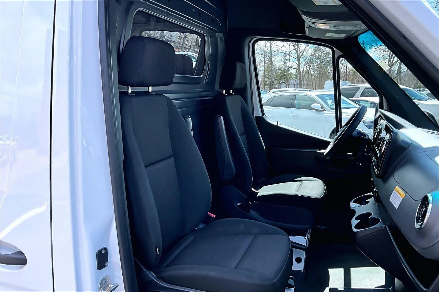 Used 2025 Arctic White Mercedes-Benz  image 8