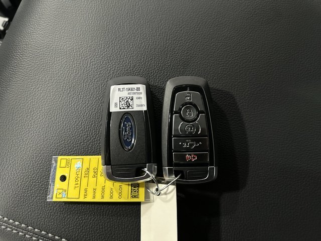 New 2026 Ruby Red Metallic Tinted Clearcoat Ford XLT image 34