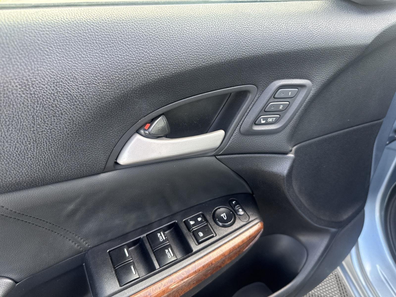 Used 2012 Celestial Blue Metallic Honda EX-L image 12