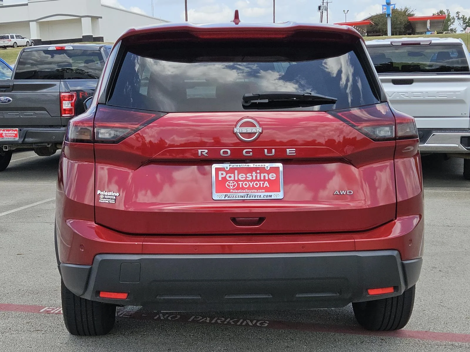 Used 2025 Scarlet Ember Tintcoat Nissan AWD SV image 5