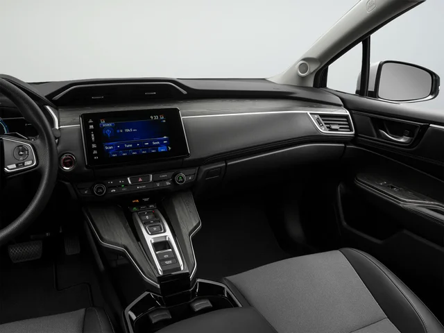 Used 2018 Silver Honda Base image 47