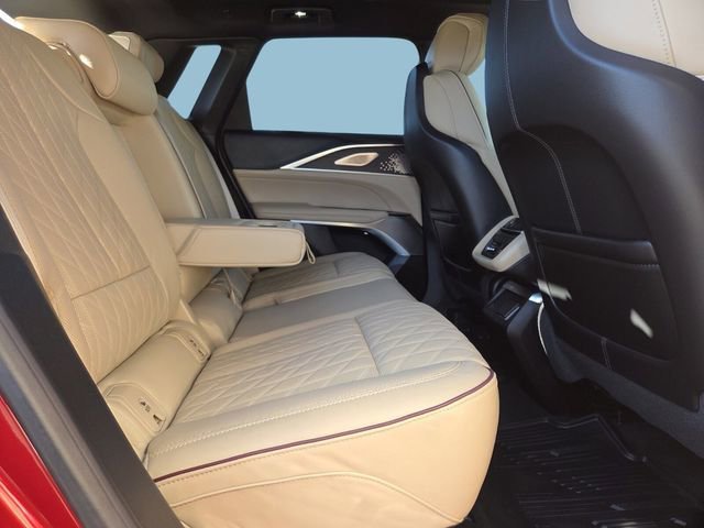 2025 Cadillac LYRIQ Luxury 3 - Photo 14