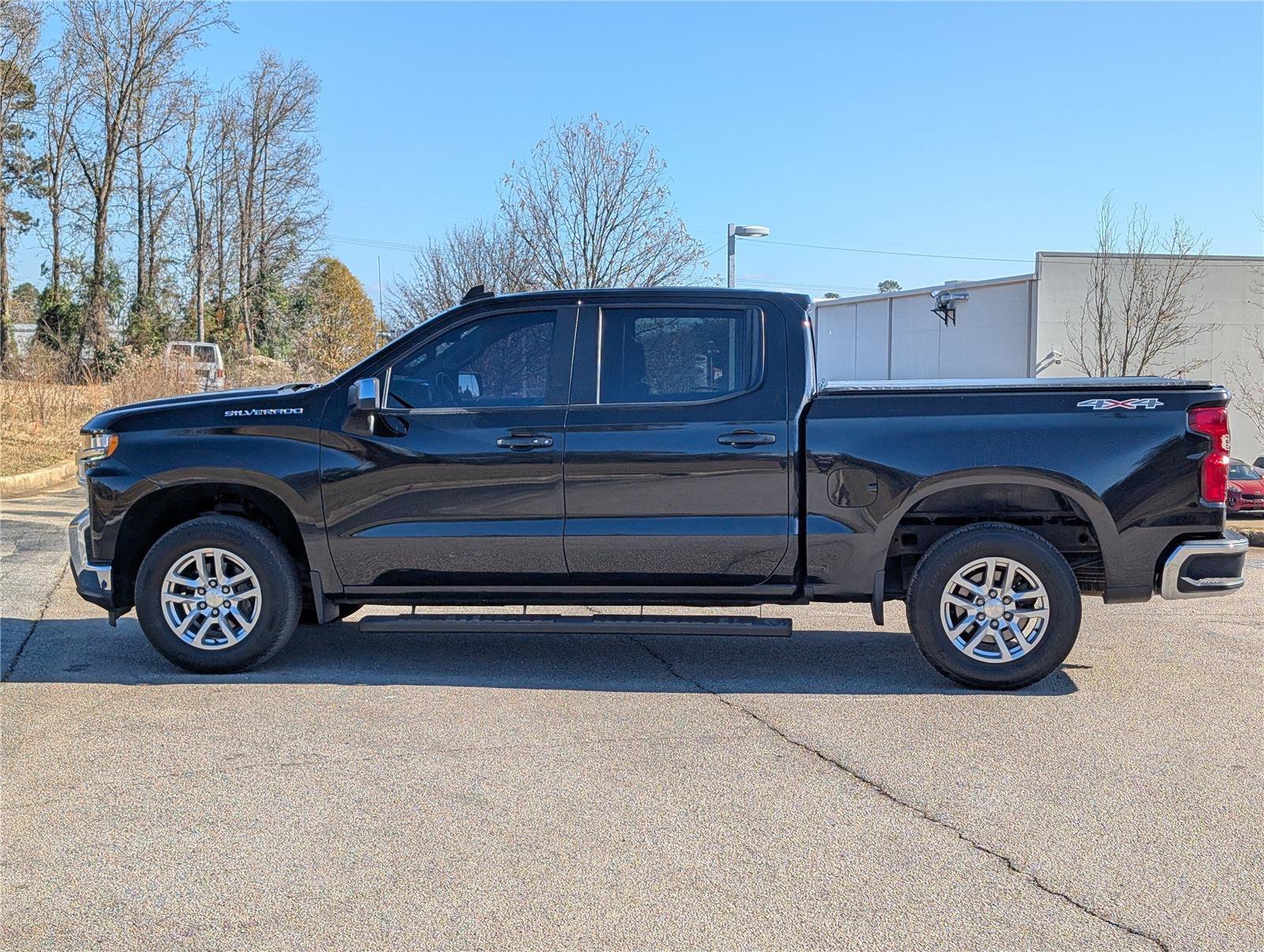 2021 Chevrolet Silverado 1500 LT - Photo 12