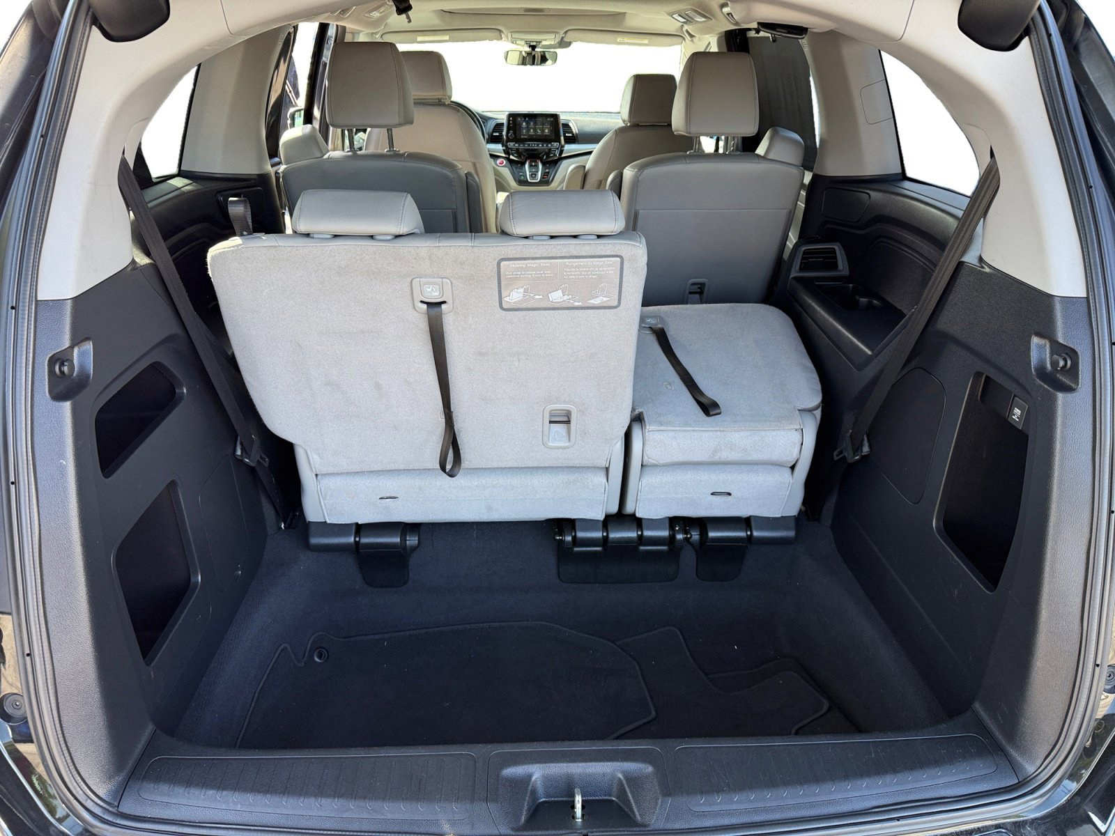 Used 2018 Crystal Black Pearl Honda EX-L image 17