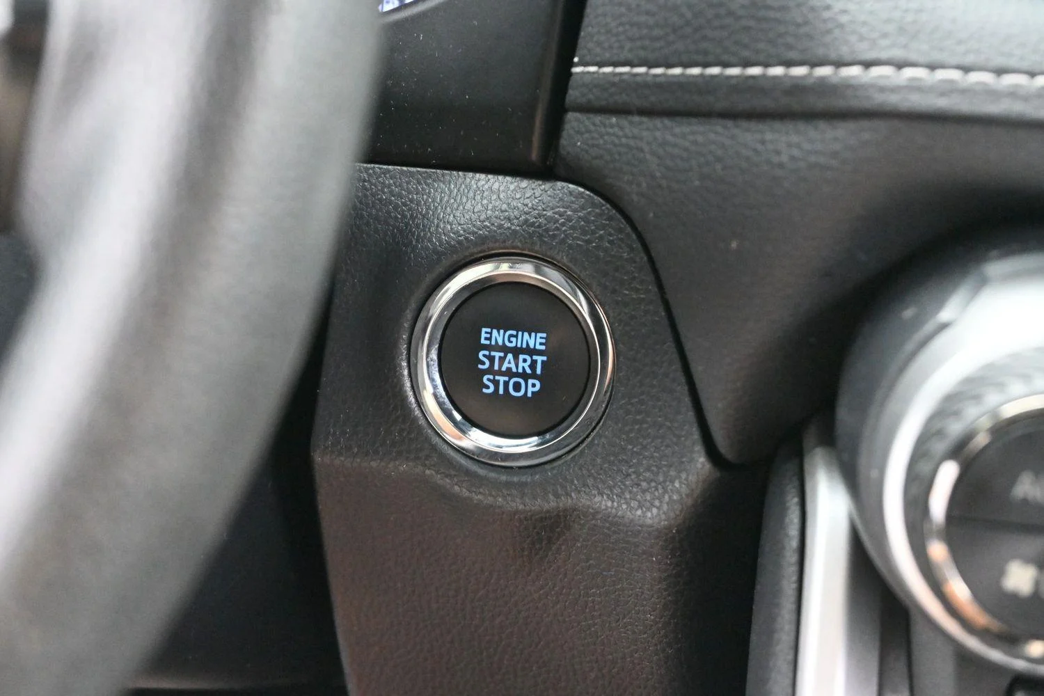 Used 2022 Magnetic Gray Metallic Toyota XLE image 25