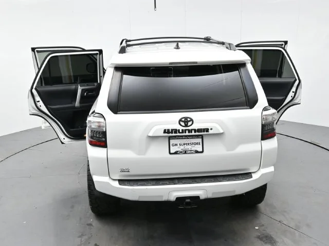 Used 2019 Super White Toyota SR5 image 41
