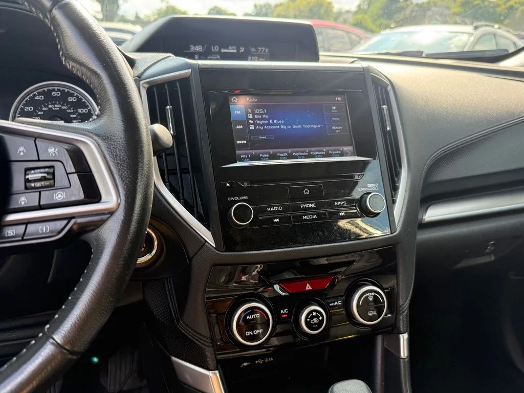 Used 2021 Ice Silver Metallic Subaru Premium image 18
