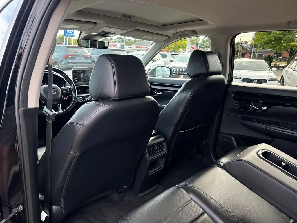 Used 2023 Black Honda EX-L image 37