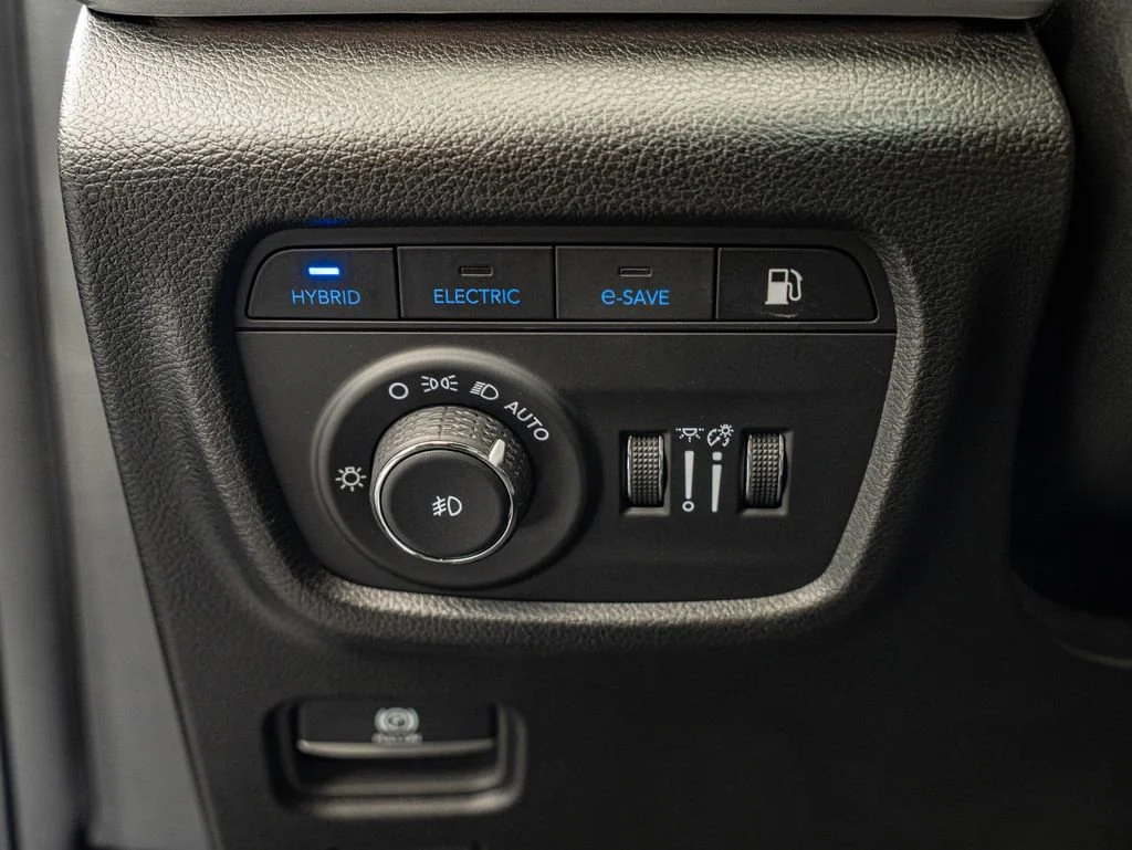 Used 2022 Diamond Black Crystal Pearlcoat Jeep 4xe image 20