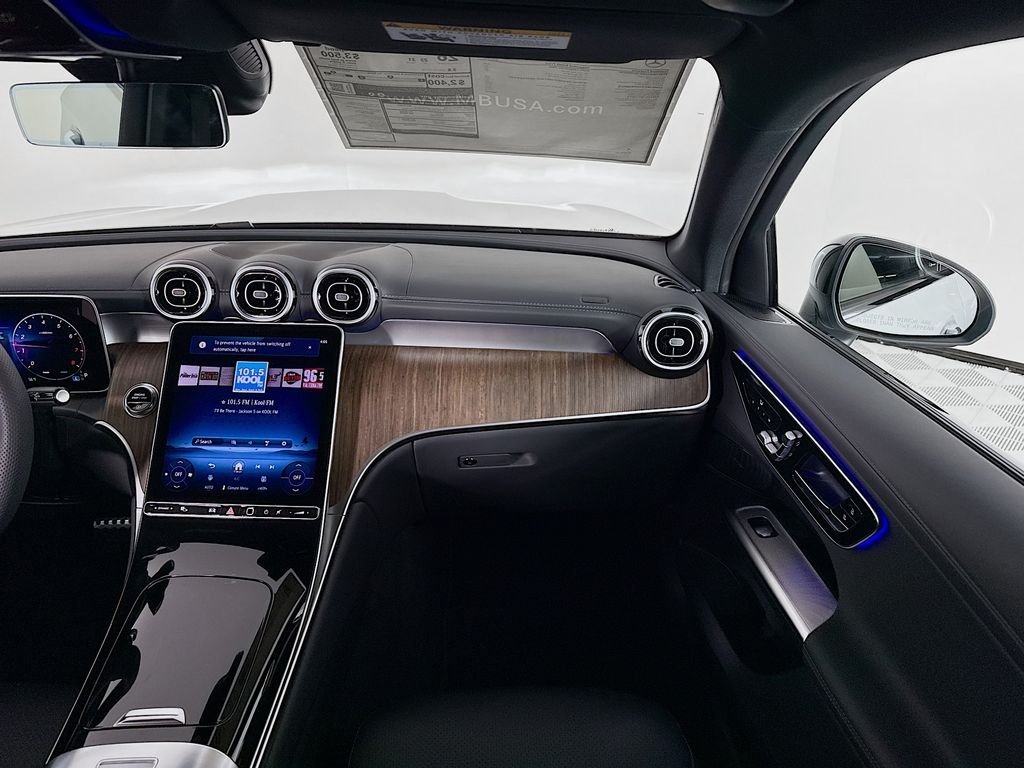 Used 2026 Silver Mercedes-Benz GLC 300 image 20