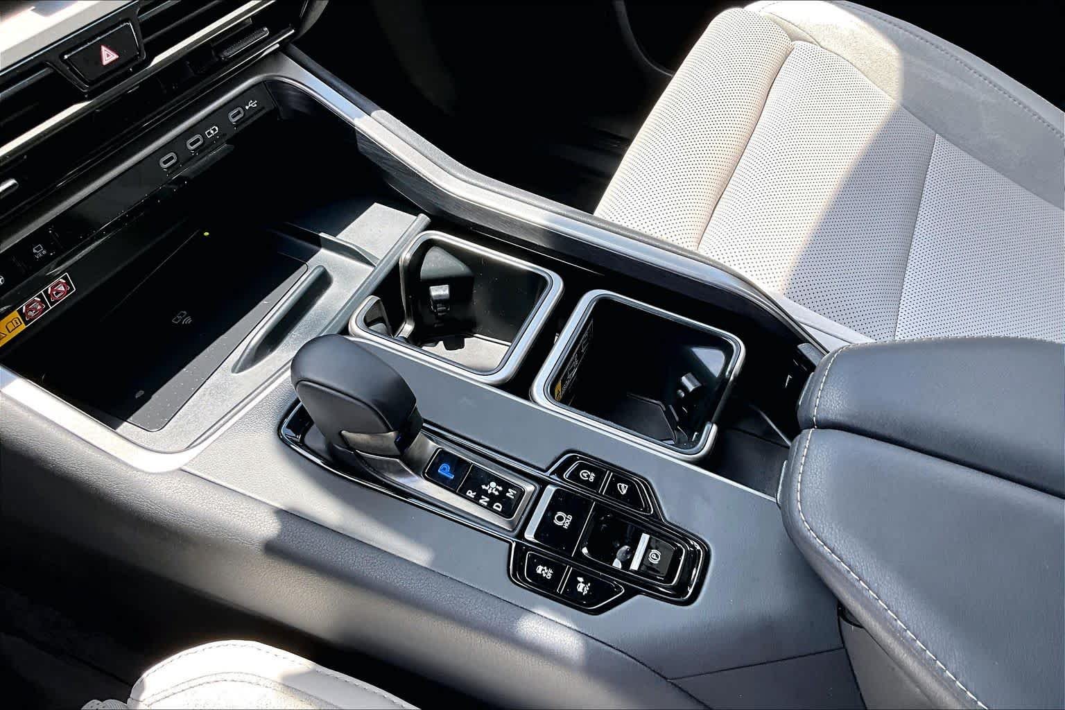 Used 2025 Nightfall Mica Lexus Luxury image 17