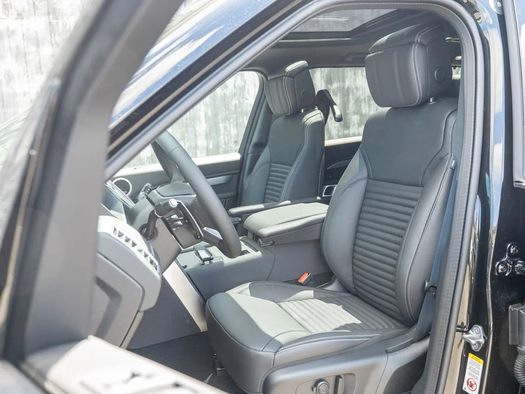 New 2026 Santorini Black Land Rover  image 18