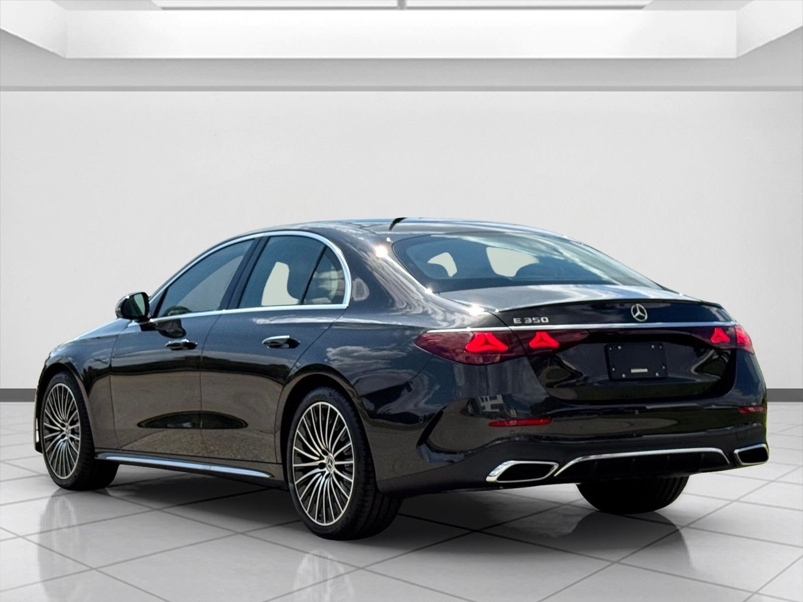 New 2026 Graphite Grey Metallic Mercedes-Benz E 350 image 4