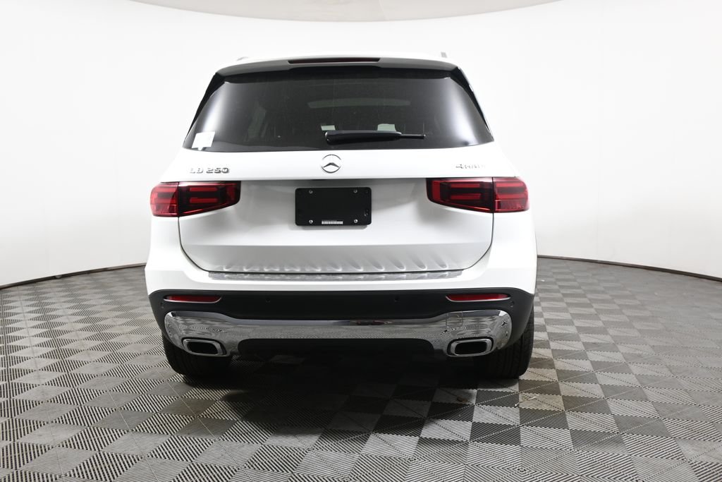 Used 2026 Polar White Mercedes-Benz GLB 250 image 6