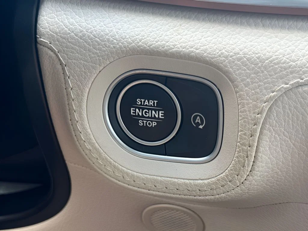 Used 2023 White Mercedes-Benz GLE 580 image 21